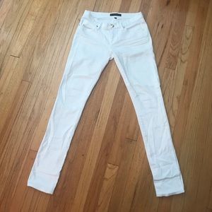 NWOT Juicy Couture white skinny jeans size 26