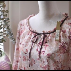 Adorable Pink Floral Blouse 💗