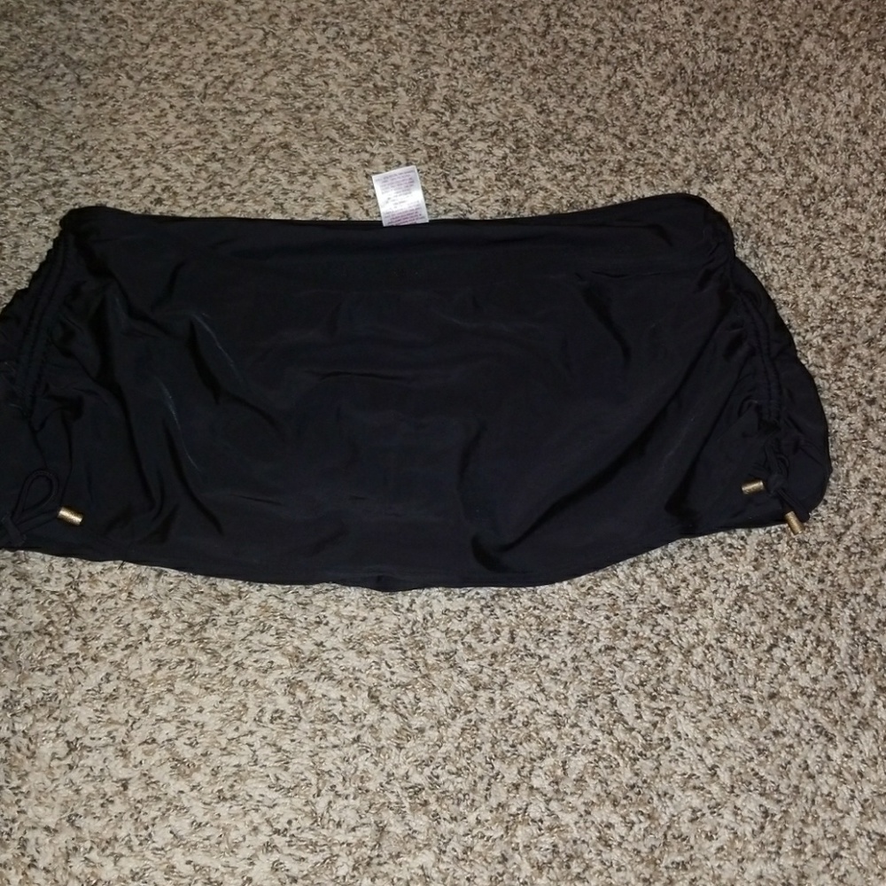 Merona black swimskirt