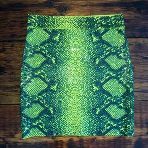 BCBG Viper Bandage Skirt 🐍