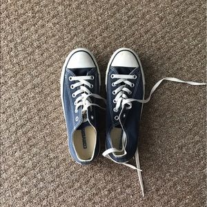 Navy Low-rise Converse