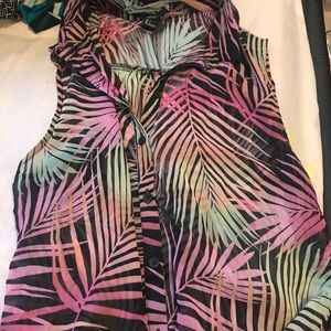 Forever 21 tee it's been worn but washed