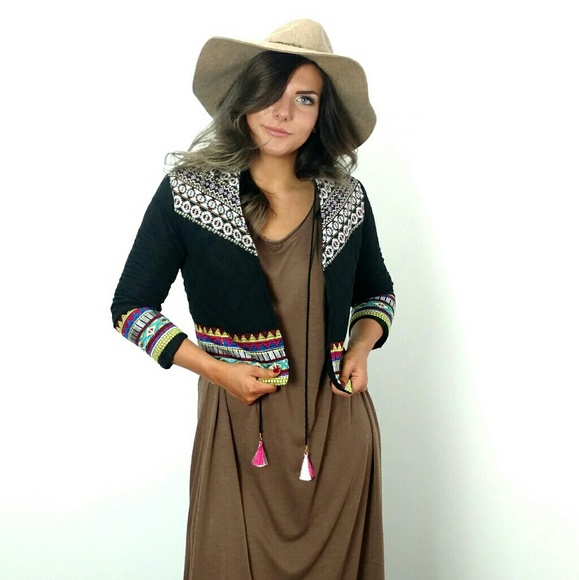 ❤️LAST ONE❤️🌿TRIBAL QUILTED JACKET🌿 - Picture 4 of 5