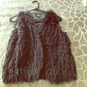 Fur vest