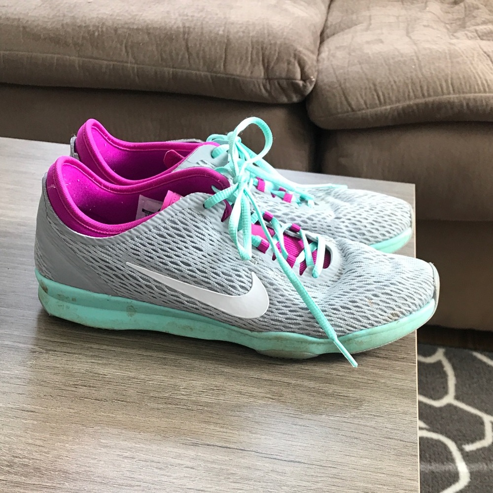 Nike zoom tennis shoes