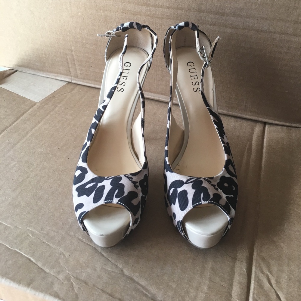 Guess size 7 excellent condition