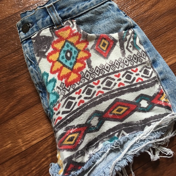 Custom made Levi high waisted shorts - Picture 3 of 4