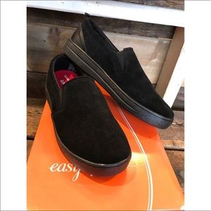 Easy spirit slip ins