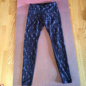 Lululemon leggings - EUC