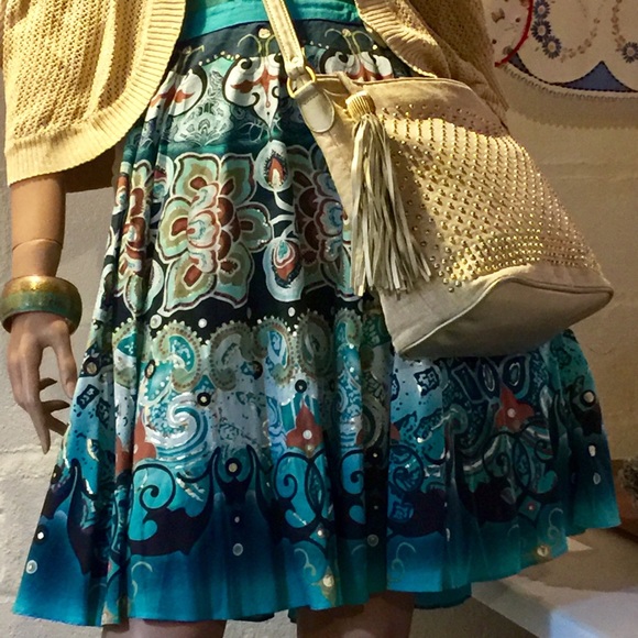 Full Skirt~Teal Beauty w/ Metallic Gold Accents~14 - Picture 2 of 8