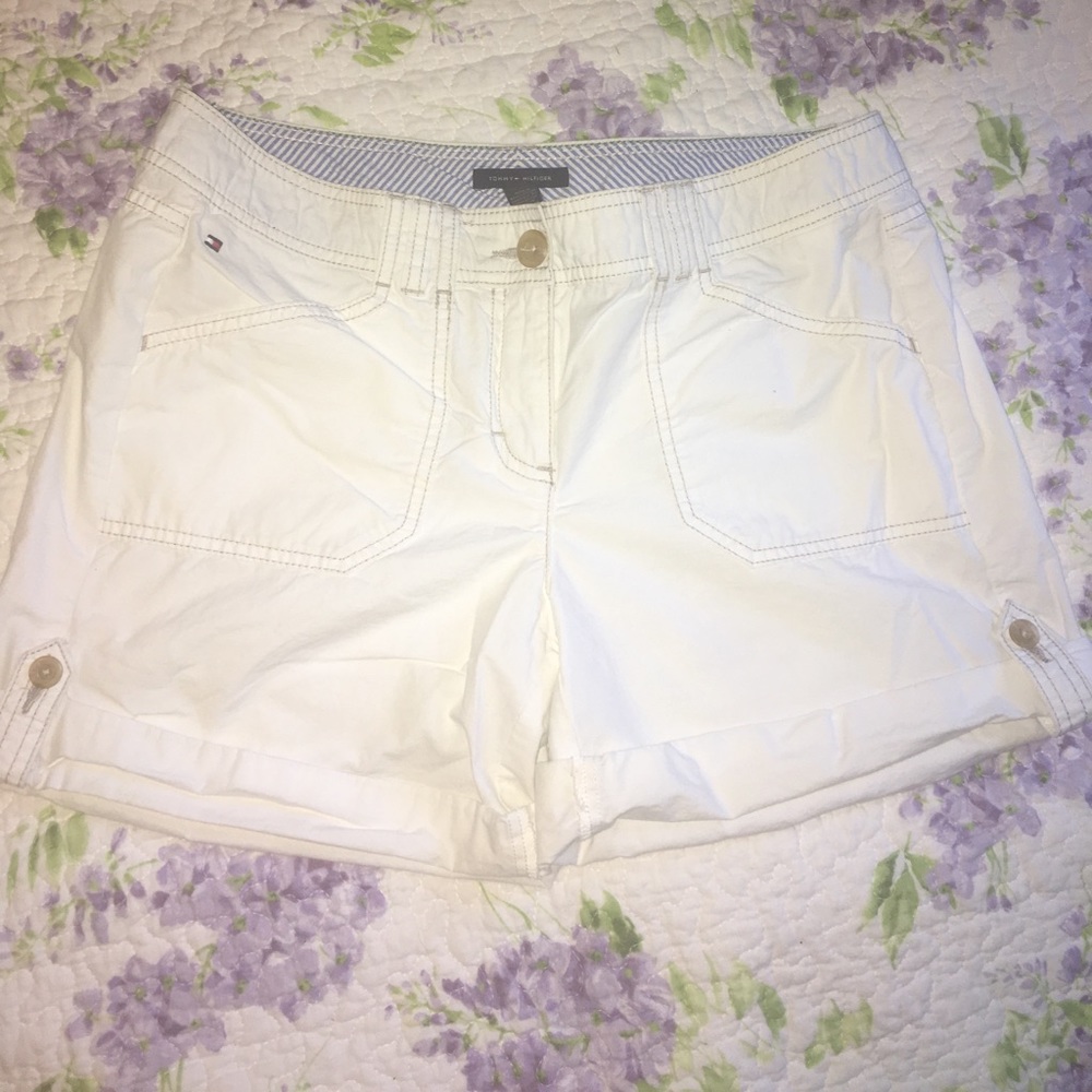 Tommy Hilfiger white shorts Size 6