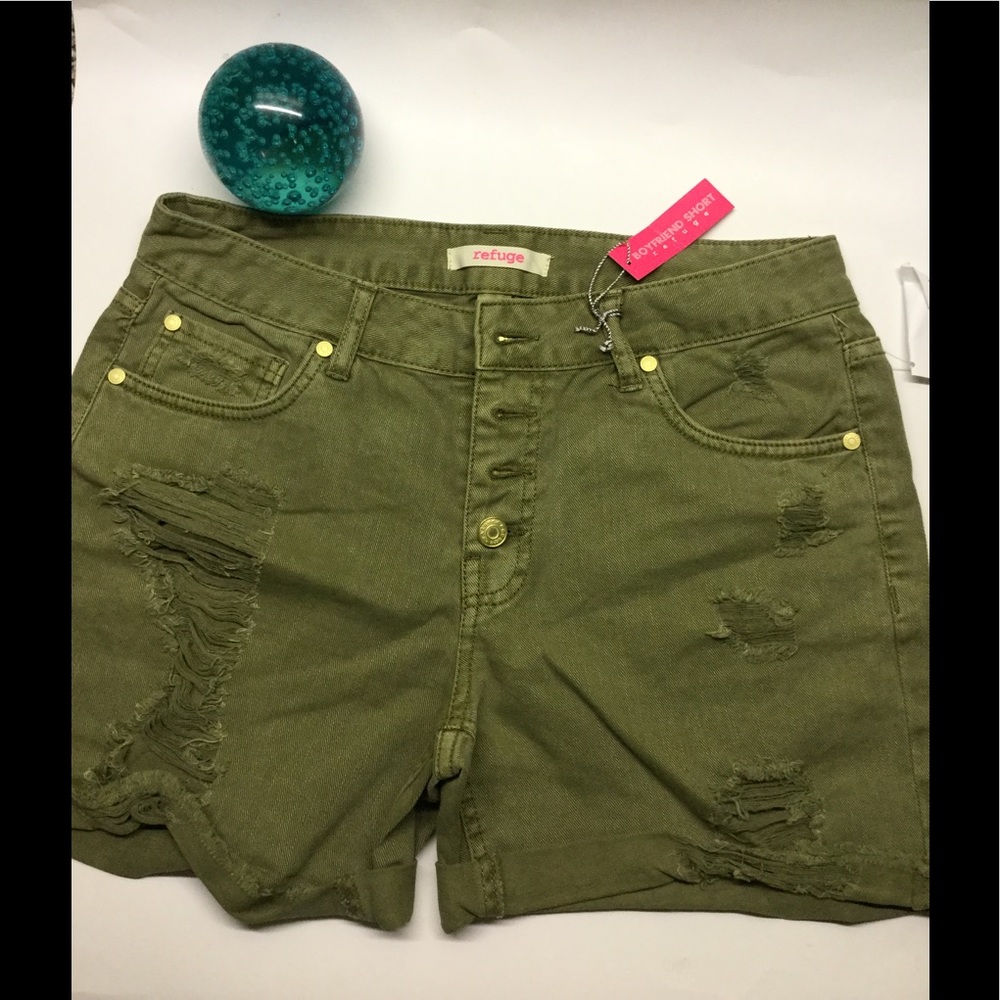 Refuge women's Boyfriend Shorts.