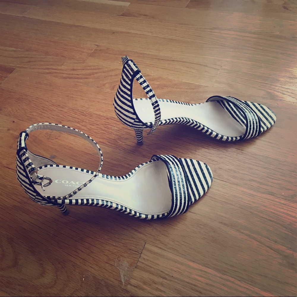 Coach kitten heels - Picture 1 of 3