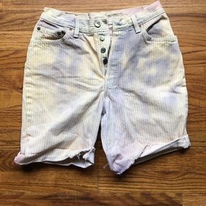 VINTAGE LEVI STRAUSS & CO. HIGH WAISTED SHORTS