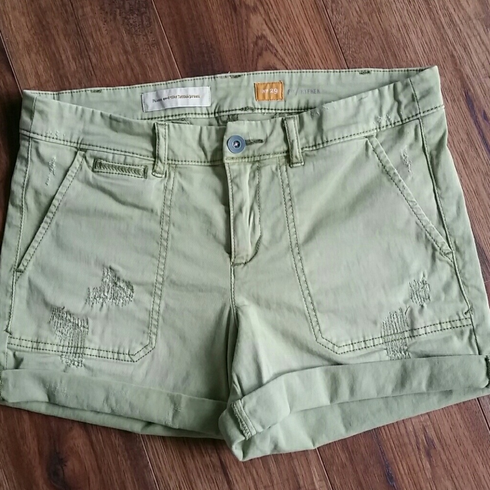 Pilcro and the letterpress distressed shorts Sz 29