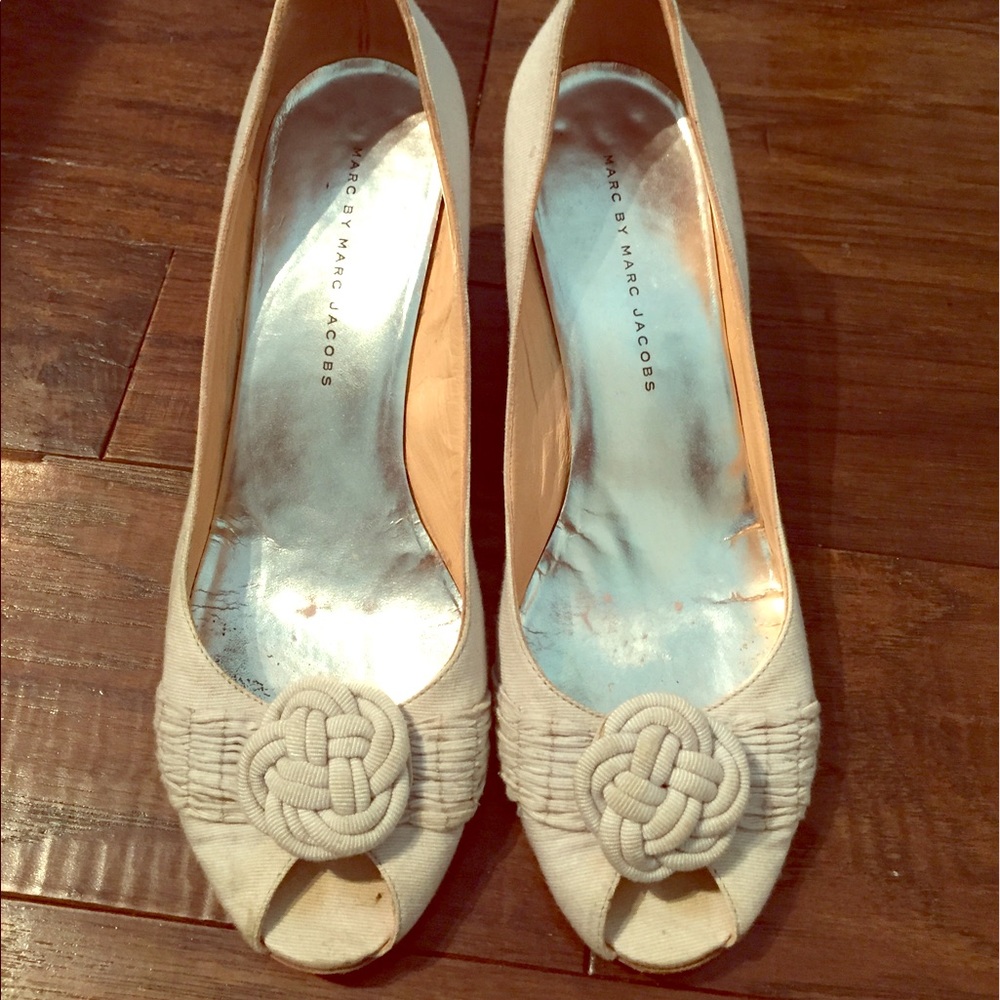 Marc Jacobs kitten heels