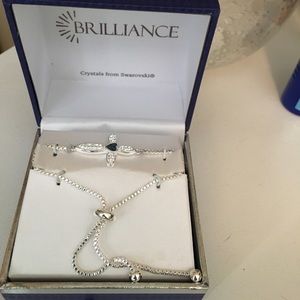 NWT swarvorski cross bracelet