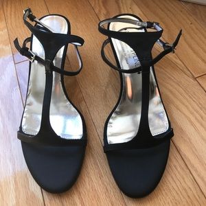 New! Donald J Pliner, size 7M, Dress Sandals