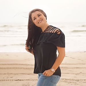 SALE 🌹 Bandolero Blouse