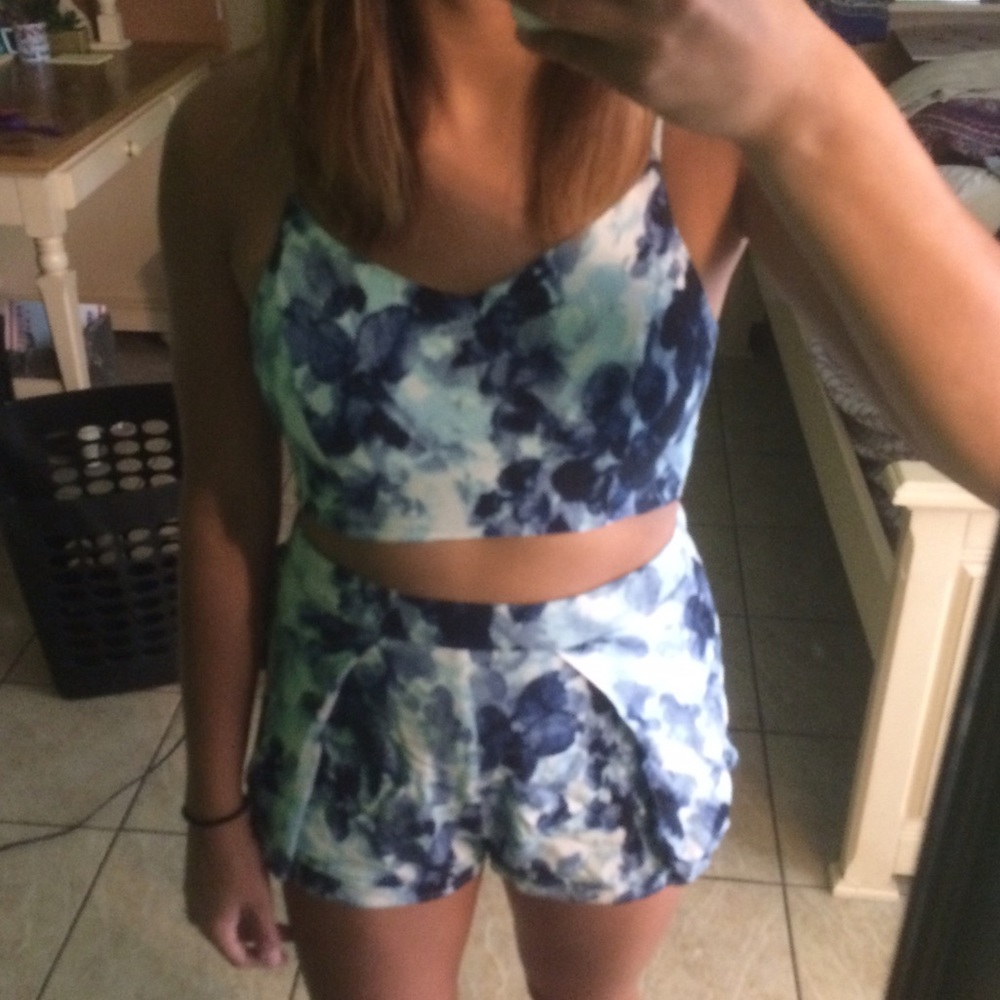 Two Piece Set