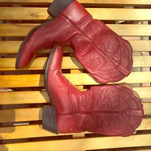 Women's red Ariat Cowboy Boots