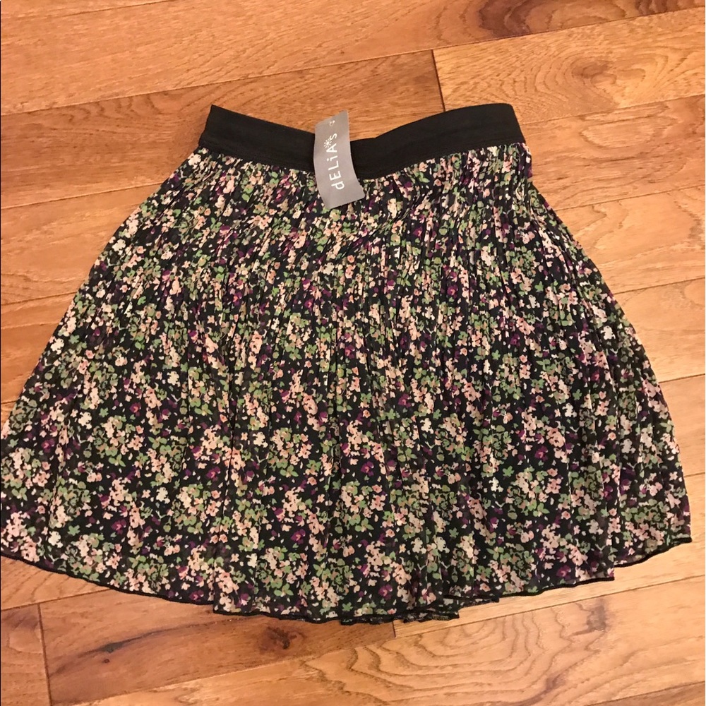 Delia's floral skirt