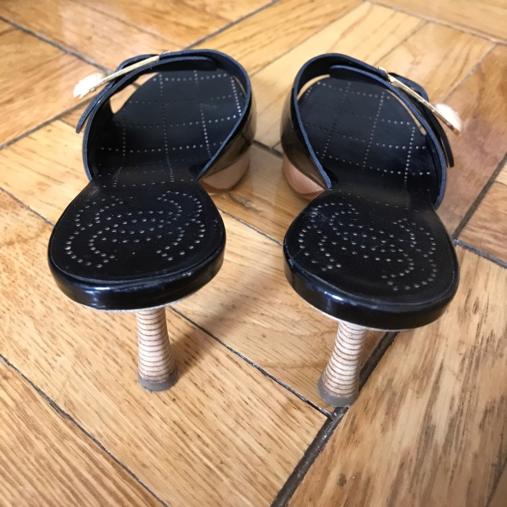 Chanel platform sandals_3