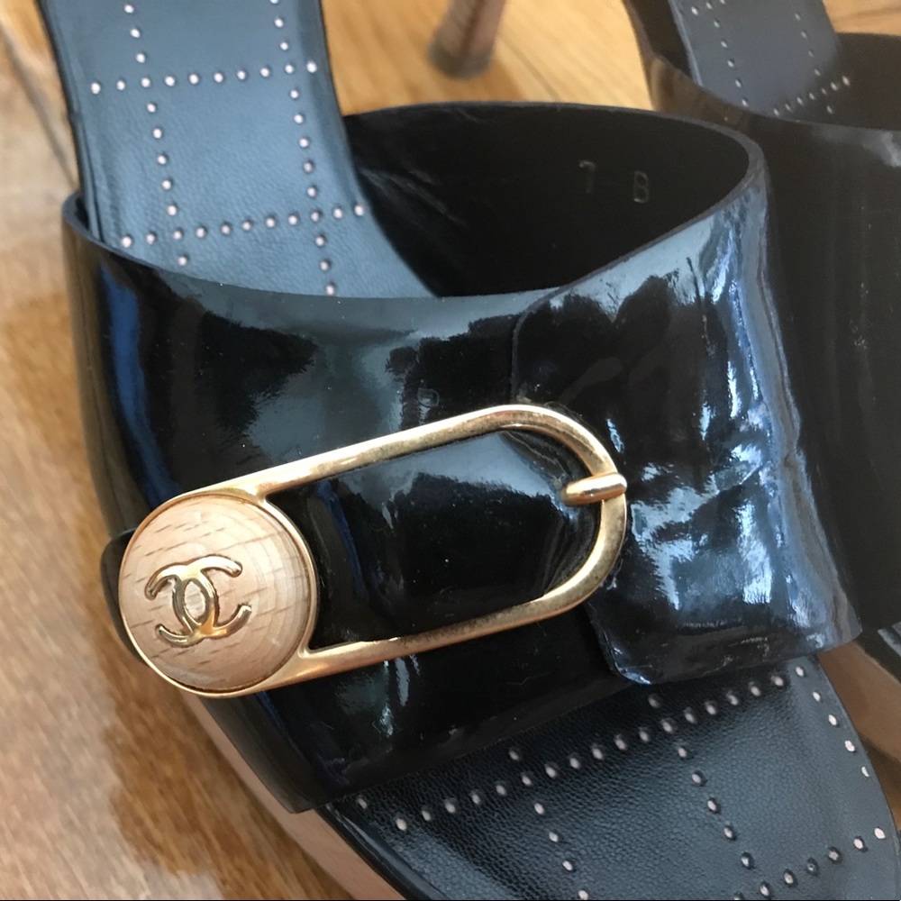 Chanel platform sandals_5