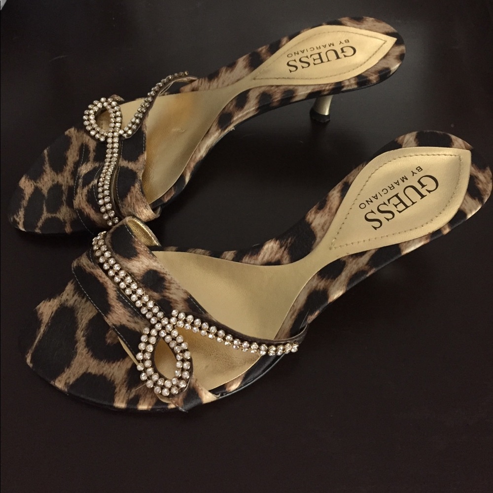 Guess size 6.5