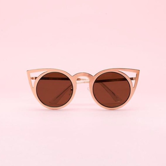 gold metal cat eye sunglasses