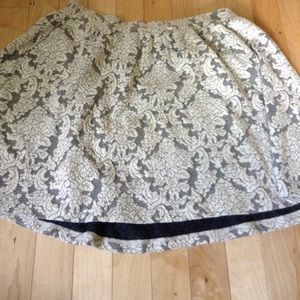 Adorable lace skirt 😍