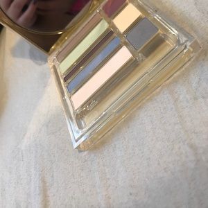 eyeshadow palette