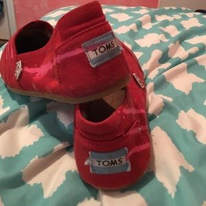 TOMS: PERFECT SUMMER SHOES!