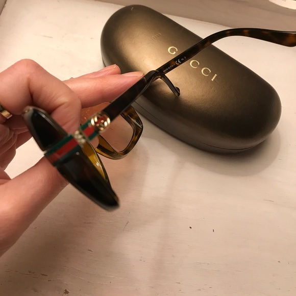 Gucci sunglasses main image 4