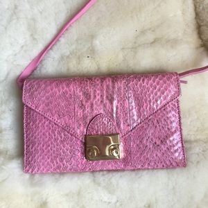 Pink x Gold cross body bag/wallet. Fun and sexy!