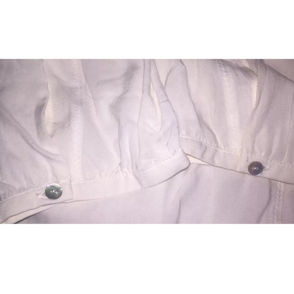 💕Bohemian Embroidered Peasant Blouse💕 - Picture 4 of 5