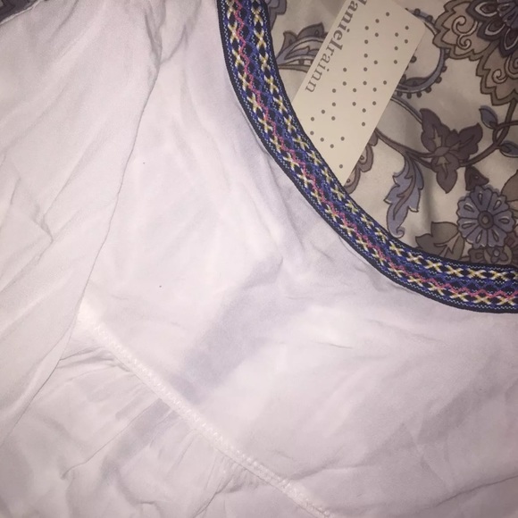 💕Bohemian Embroidered Peasant Blouse💕 - Picture 5 of 5