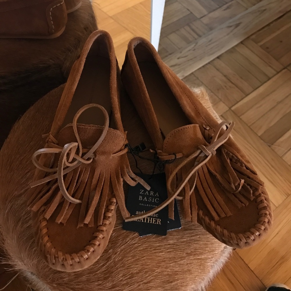 Zara leather shoes never worn