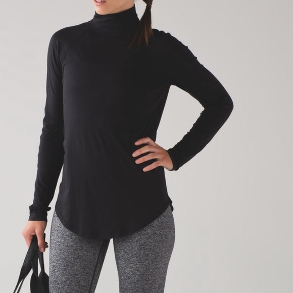 lululemon black turtleneck