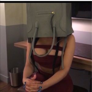 Meet your Posher, Destiny