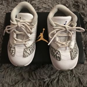 Jordan 11 low