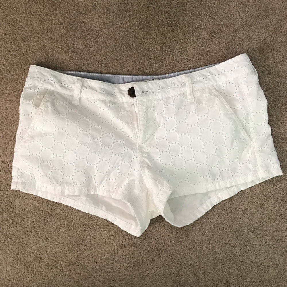 Cute pattern white shorts