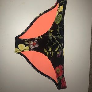 Floral Print Triangl bottoms