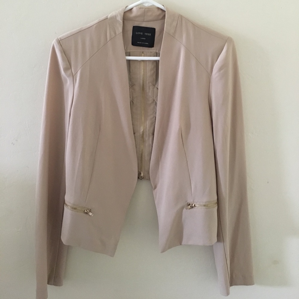 Stylish beige blazer.