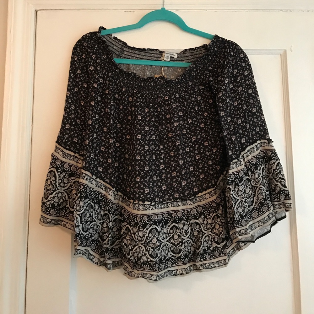 Off the shoulder boho American Eagle Top