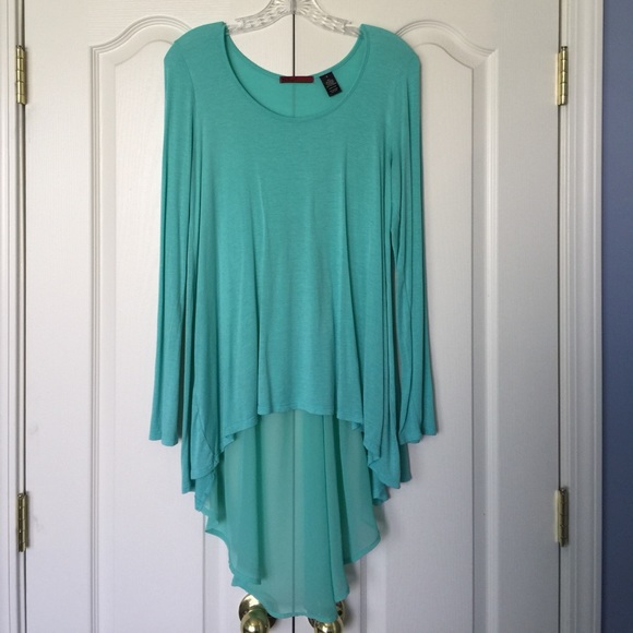 BKE Tops - Mint green tunic