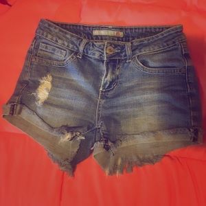 Juniors denim shorts - MEDIUM