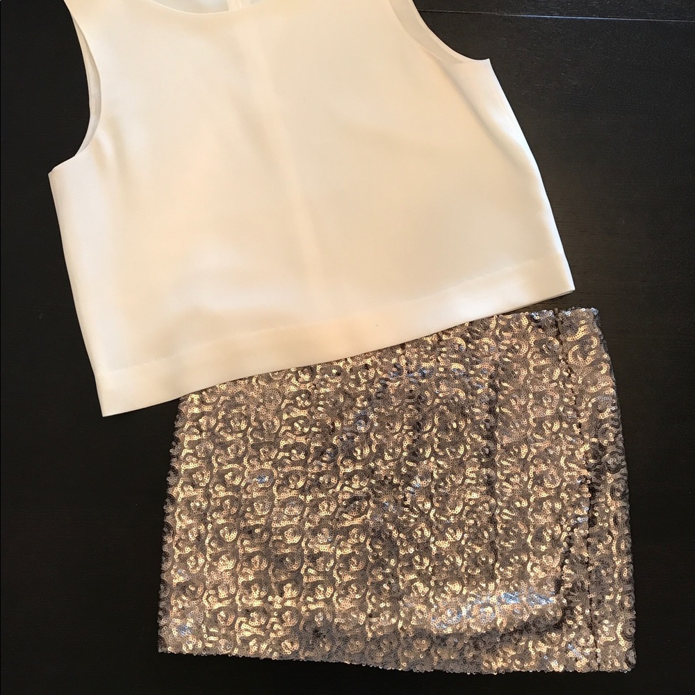 Brand new sequin mini skirt