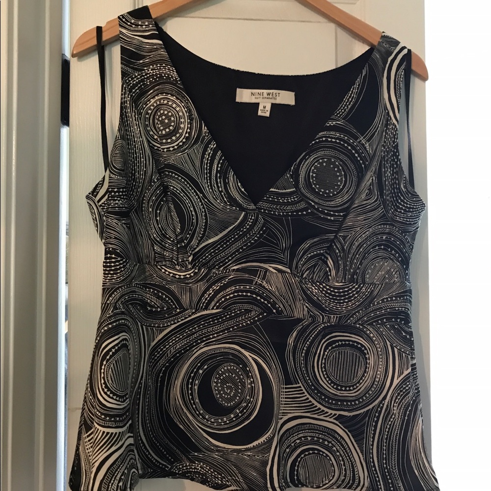 Nine West top , with hidden side zip
