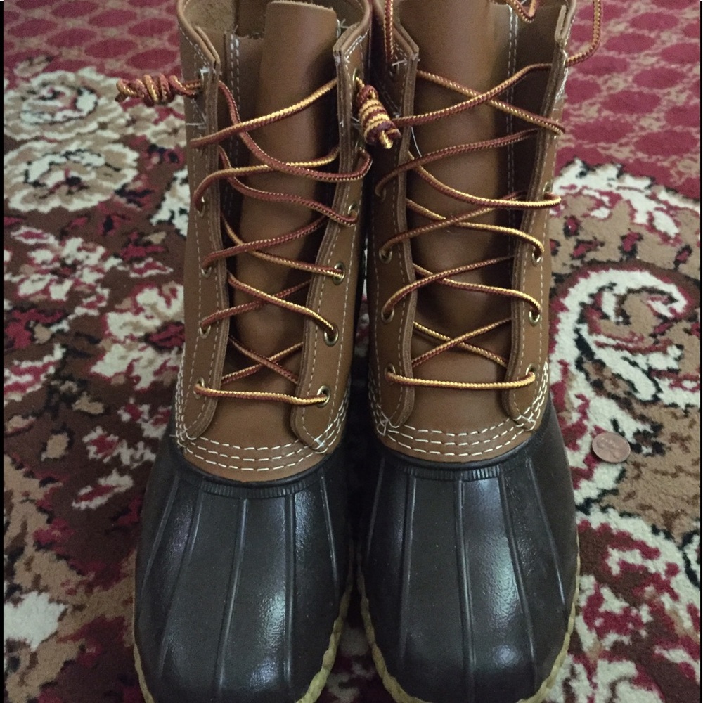 Brand new LL Bean Boots 8" classic tan/brown!